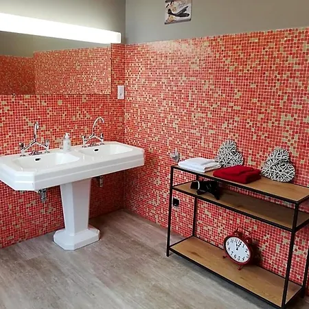 Bed & Breakfast Chez Marlyse-chambres Et Table D'hotes 3*