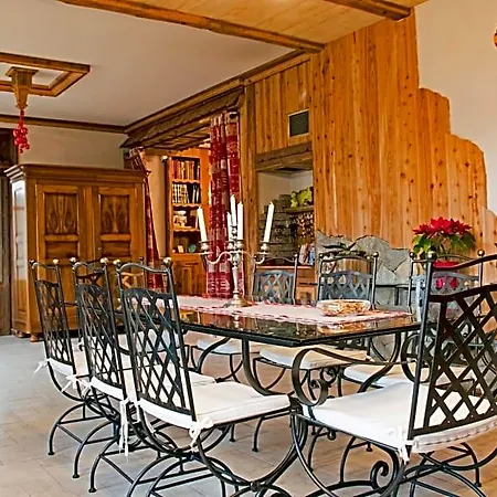Chez Marlyse-chambres Et Table D'hotes Bed & Breakfast 3*