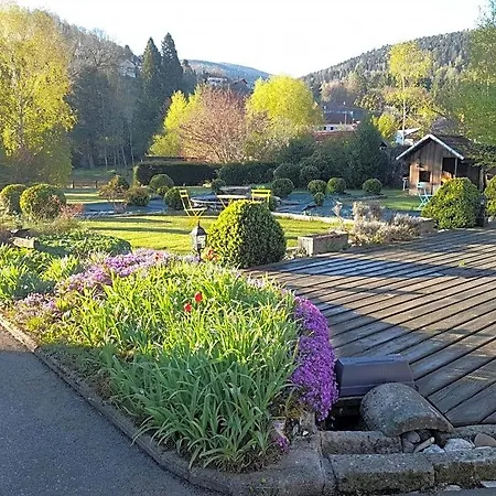 Chez Marlyse-chambres Et Table D'hotes Bed & Breakfast