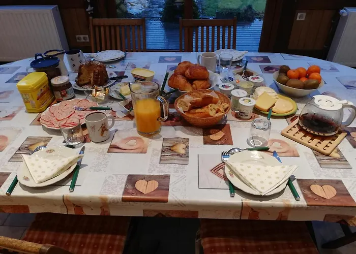 Chez Marlyse-chambres Et Table D'hotes 3*