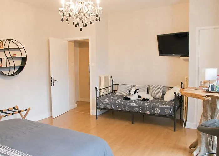 Chez Marlyse-chambres Et Table D'hotes